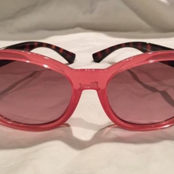 Brand new Coach Giselle Sunglasses with case
